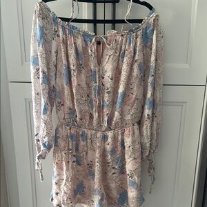 The most adorable romper! ( box z)